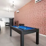 Grand 4 Etoiles A 150 M Des Thermes De *