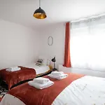 Grand 4 Etoiles A 150 M Des Thermes De Апартаменты